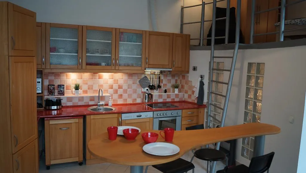 Feel At Home Apartment Budapest Hungary