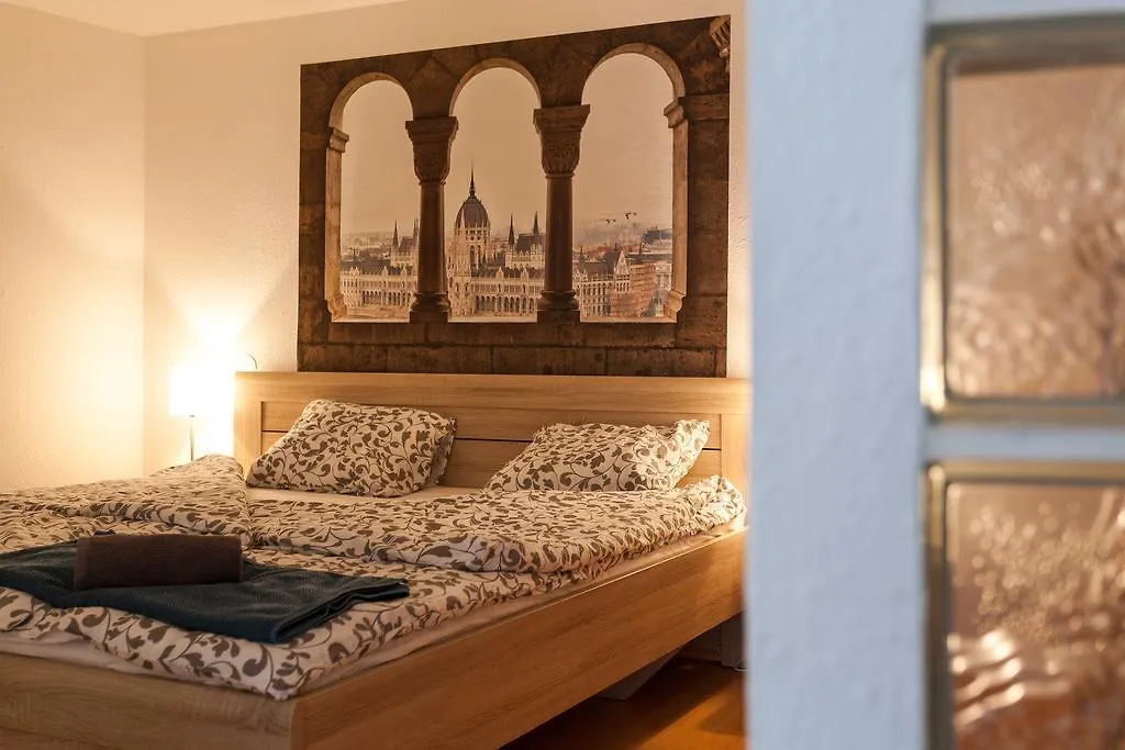 Feel At Home Apartment Budapest 0*,  Hungary